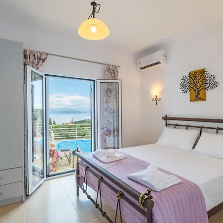Elli Epavlis Private Pool Starlink Wifi Near Barbati * Ýpsos